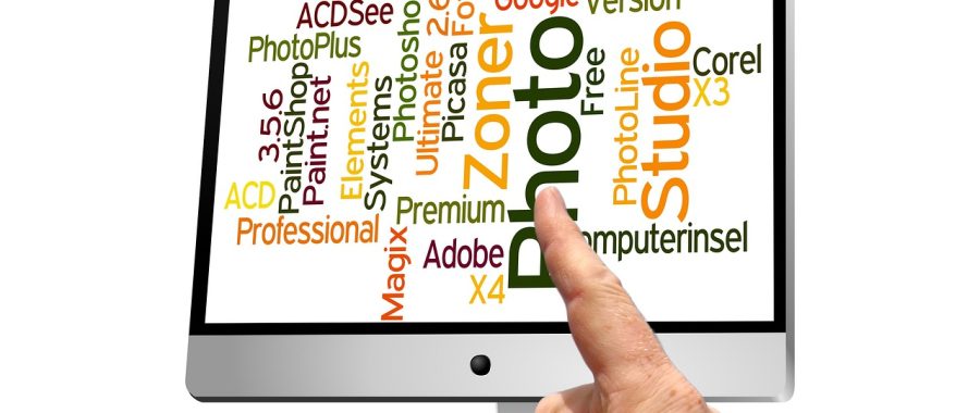 Adobe Acrobat软件界面截图：左侧显示扫描版PDF原始图像，右侧显示ocr识别后可编辑的文字层，对比清晰展示识别效果